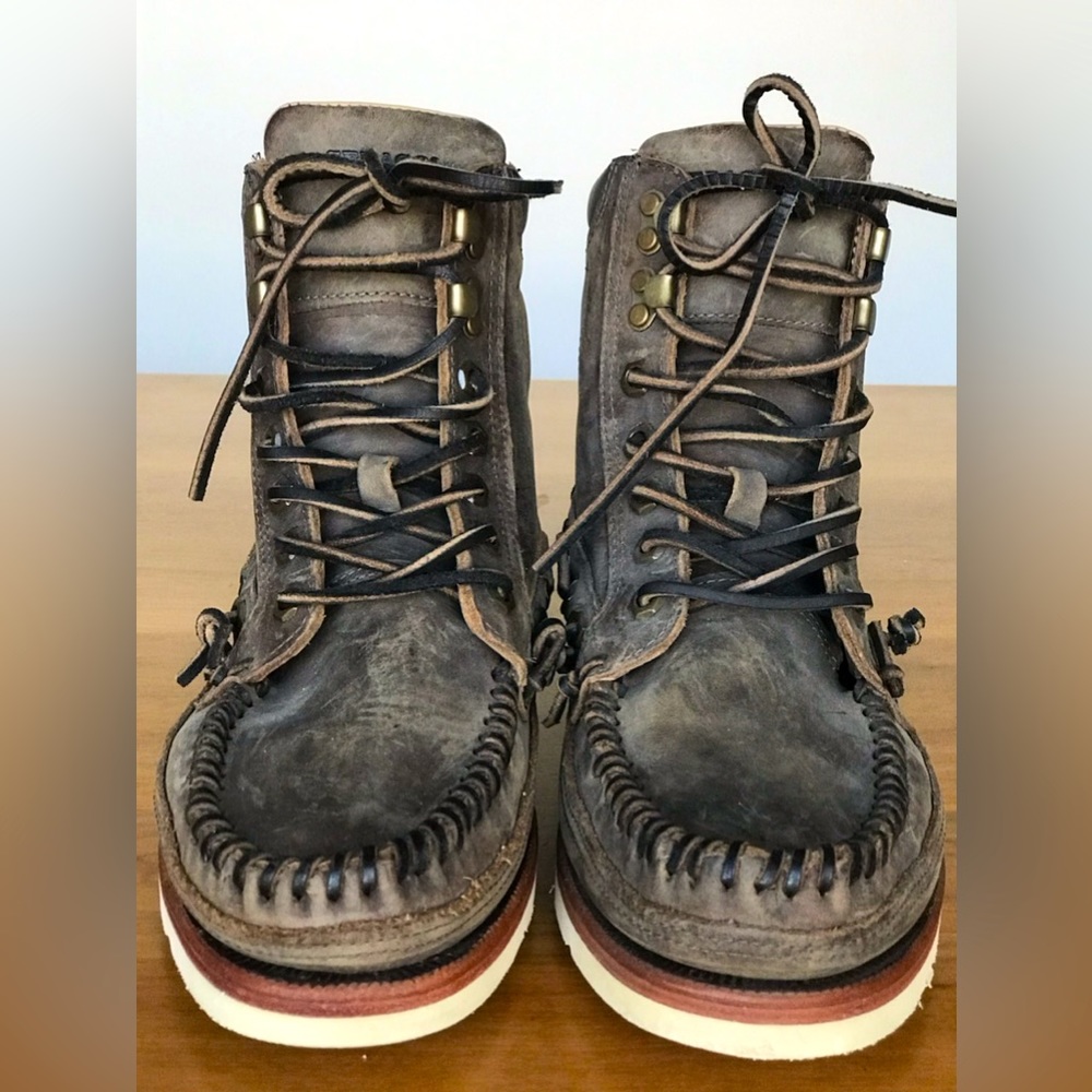 Sebago Westerly Moc Toe Leather Boots-Vibram Brown 

Men’s Size 9M